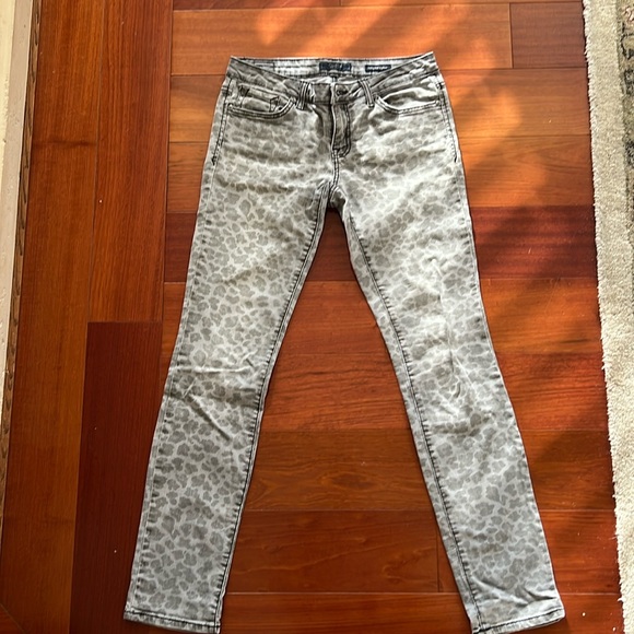 Jessica Simpson skinny leopard print jeans - Picture 1 of 9